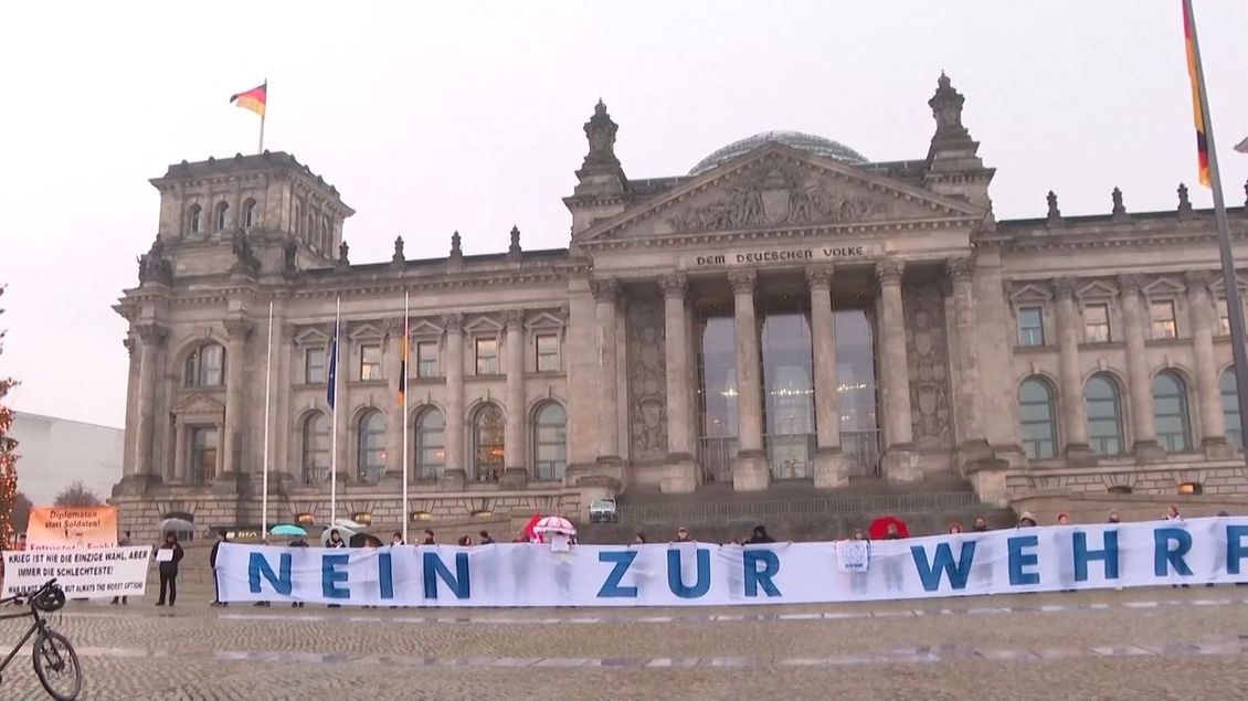 Německo schválilo nová pravidla odvodů do armády. Studenti protestují - Novinky